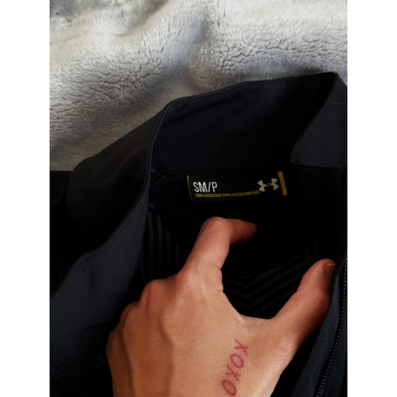 Under Armour Semi Fitted Coldgear Infrared Womens Size Small - Picture 6 of 13